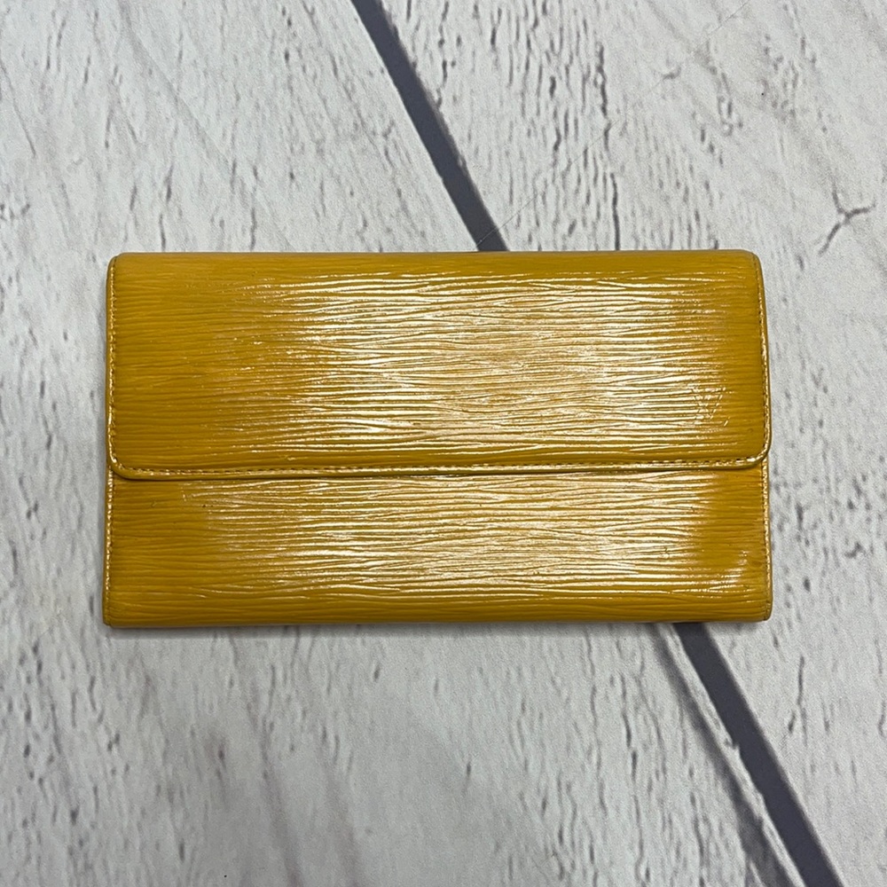 Auth Louis Vuitton PTI Clutch Wallet Yellow Purple